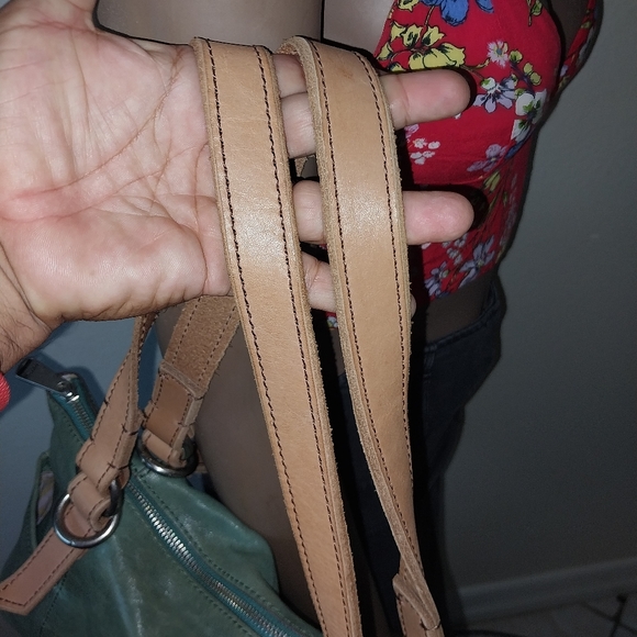 FOSSIL OLIVE GREEN LEATHER BAG# 4652. EUC - Picture 13 of 16